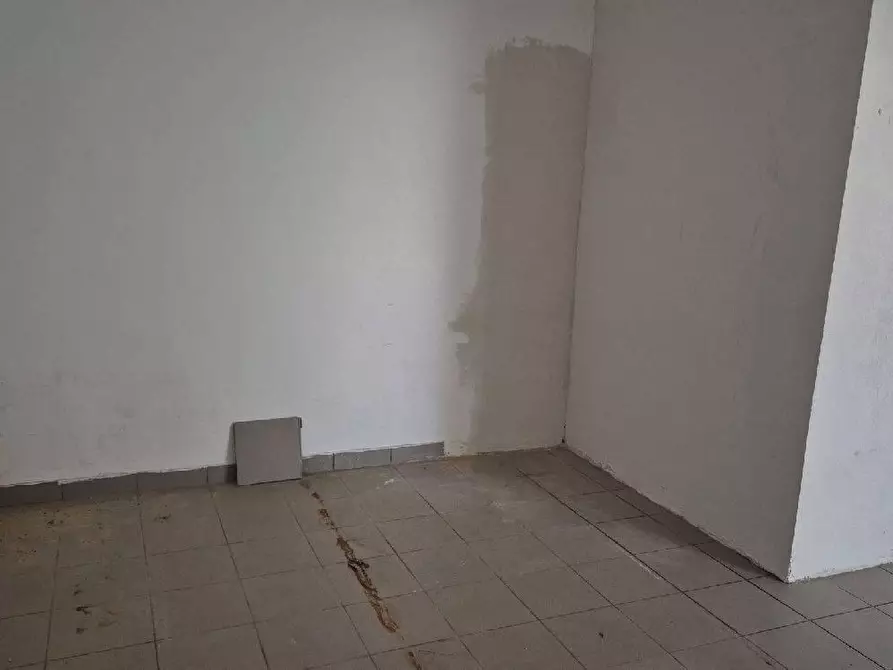 Immagine 2 di Locale commerciale in affitto  in VIA della vittoria 83 a Lamezia Terme