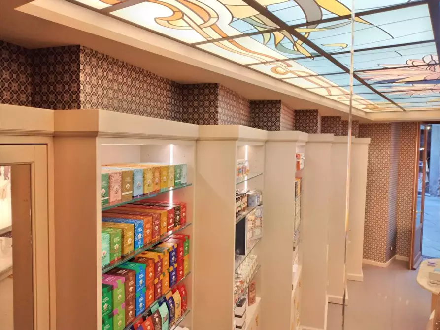 Immagine 5 di Bar / Ristorante in vendita  in CORSO italia a Arezzo