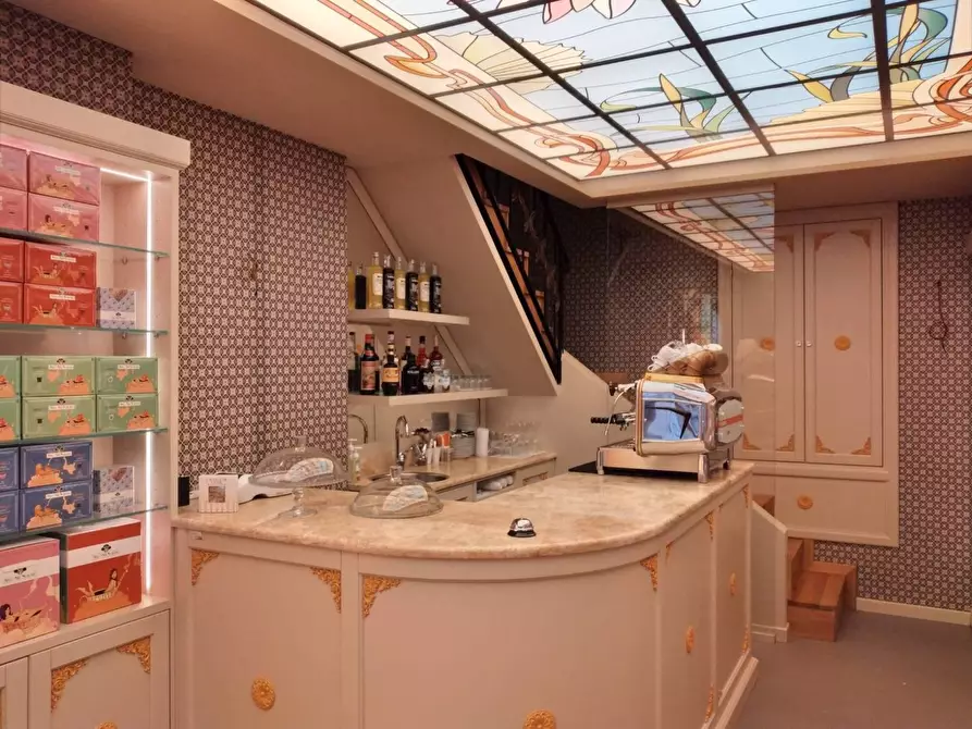 Immagine 6 di Bar / Ristorante in vendita  in CORSO italia a Arezzo