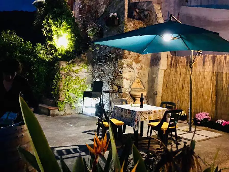 Immagine 2 di Casa indipendente in vendita  in VIA granato a Cefalù