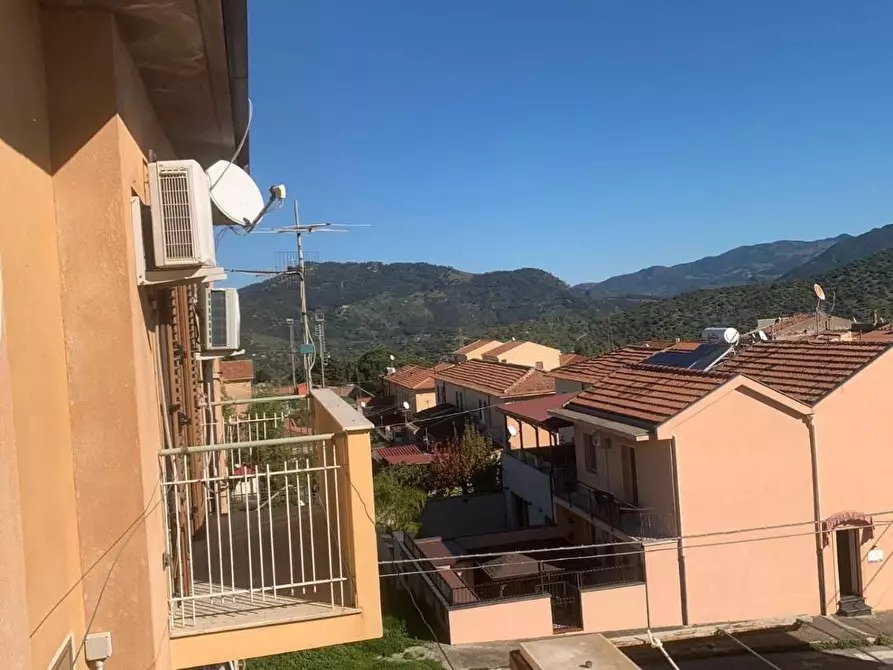 Immagine 20 di Appartamento in vendita  in VIA mazzini a Castelbuono
