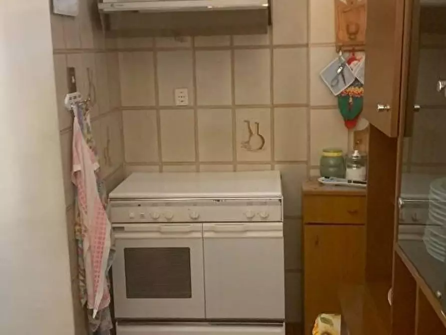 Immagine 5 di Appartamento in vendita  in VIA mazzini a Castelbuono