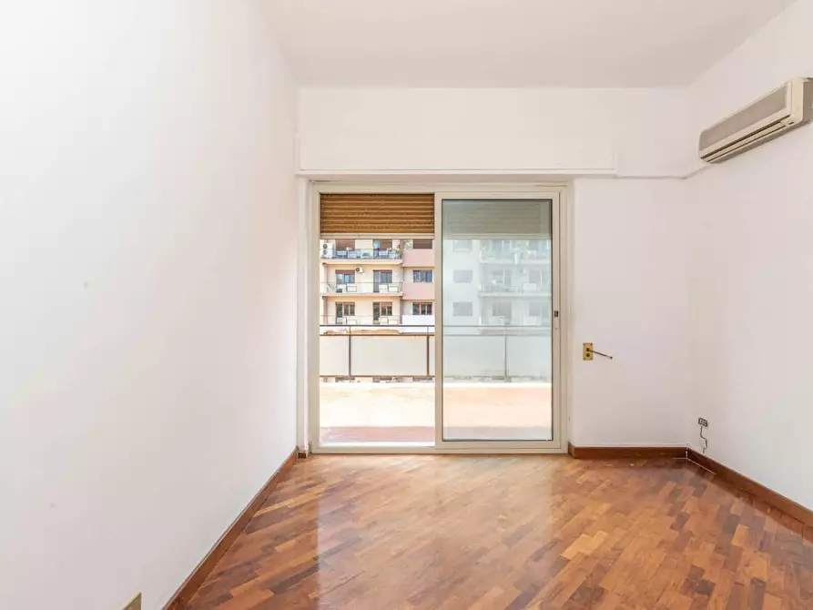 Immagine 2 di Attico in vendita  in VIALE delle alpi 75 a Palermo