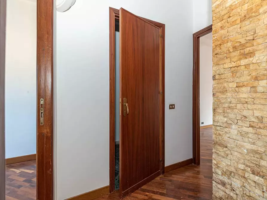 Immagine 21 di Attico in vendita  in VIALE delle alpi 75 a Palermo