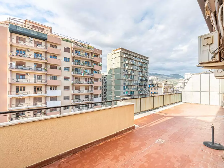 Immagine 28 di Attico in vendita  in VIALE delle alpi 75 a Palermo