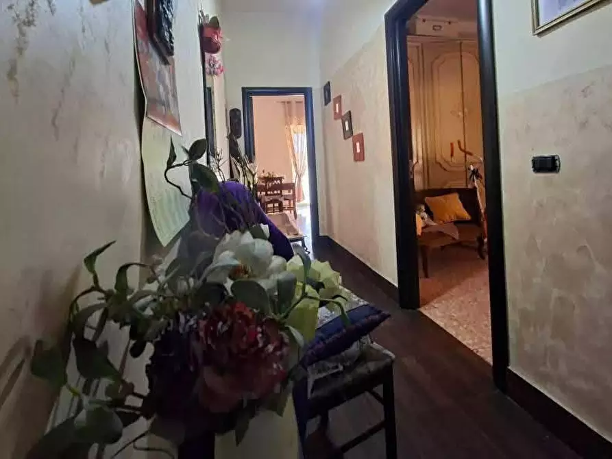 Immagine 2 di Appartamento in vendita  in CORSO vittorio emanuele III a Torre Annunziata