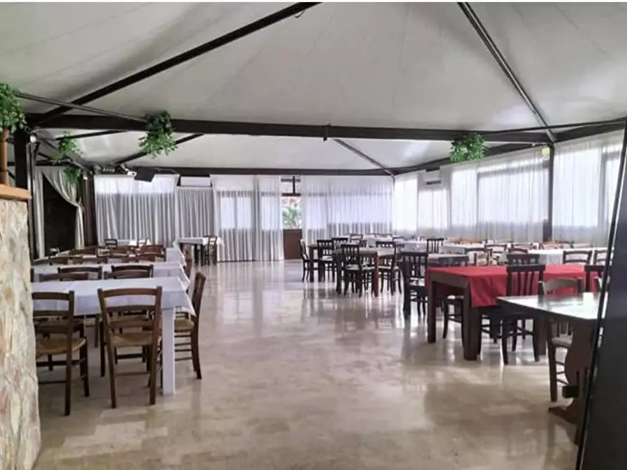 Immagine 20 di Locale commerciale in vendita  in VIA basilicata 4 a Belmonte Mezzagno