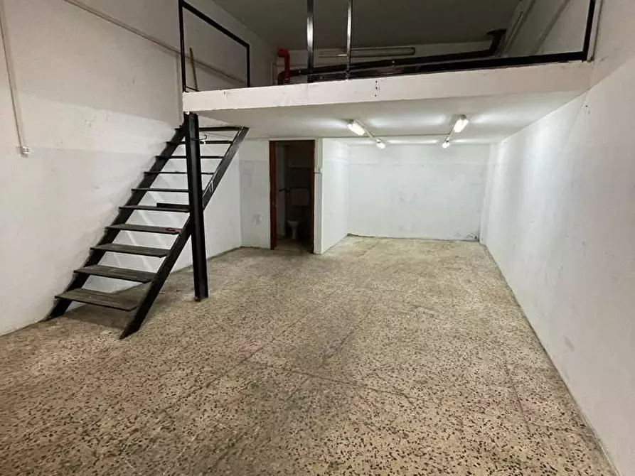 Immagine 1 di Magazzino in affitto  in VIA scaramuzzino a Lamezia Terme