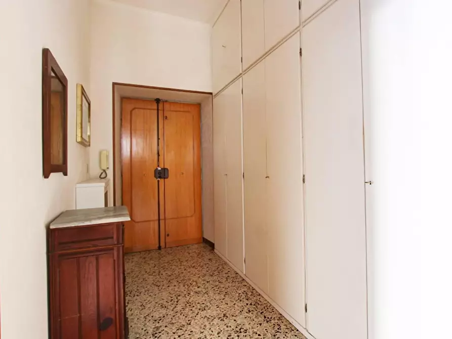 Immagine 4 di Appartamento in vendita  in VIA dei limoni 00172 a Roma