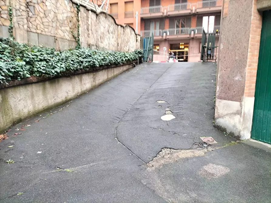 Immagine 13 di Box auto in affitto  in VIA alfonso  lamarmora 6 a Torino