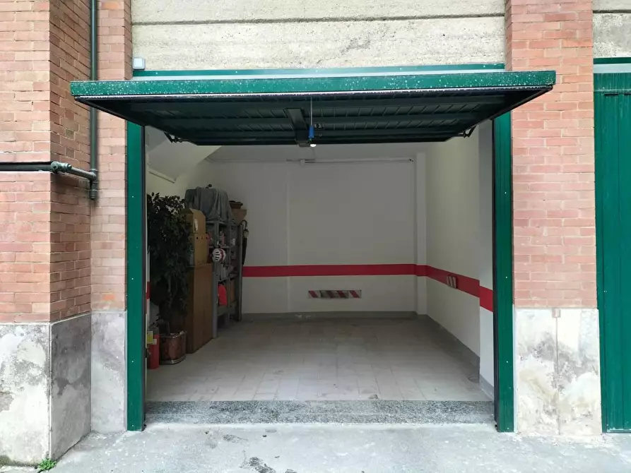 Immagine 8 di Box auto in affitto  in VIA alfonso  lamarmora 6 a Torino