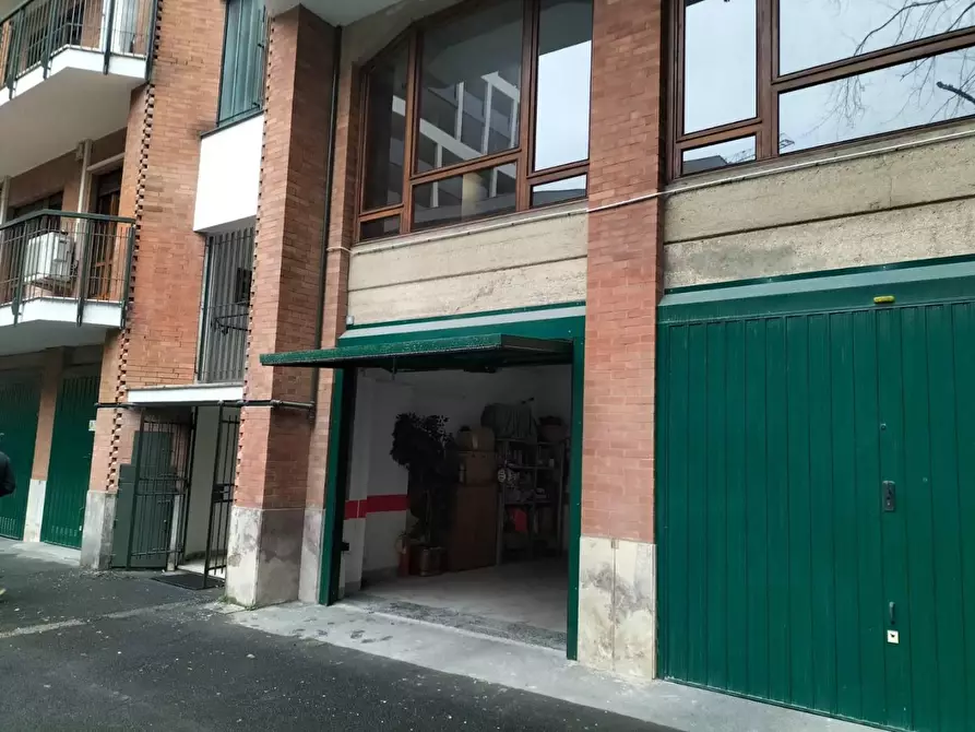 Immagine 9 di Box auto in affitto  in VIA alfonso  lamarmora 6 a Torino