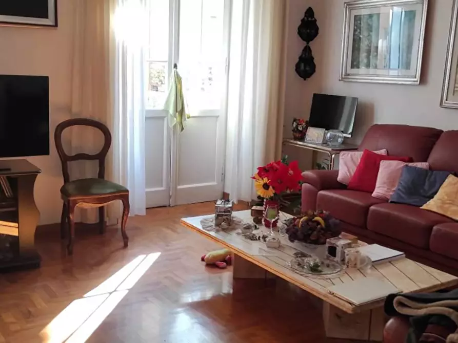 Immagine 3 di Appartamento in vendita  in VIA eleonora  d'arborea a Roma