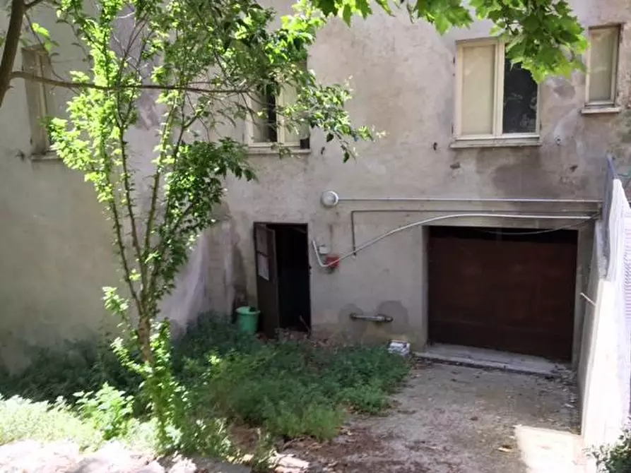 Immagine 17 di Palazzo in vendita  in VIA della piaggiola a Amelia