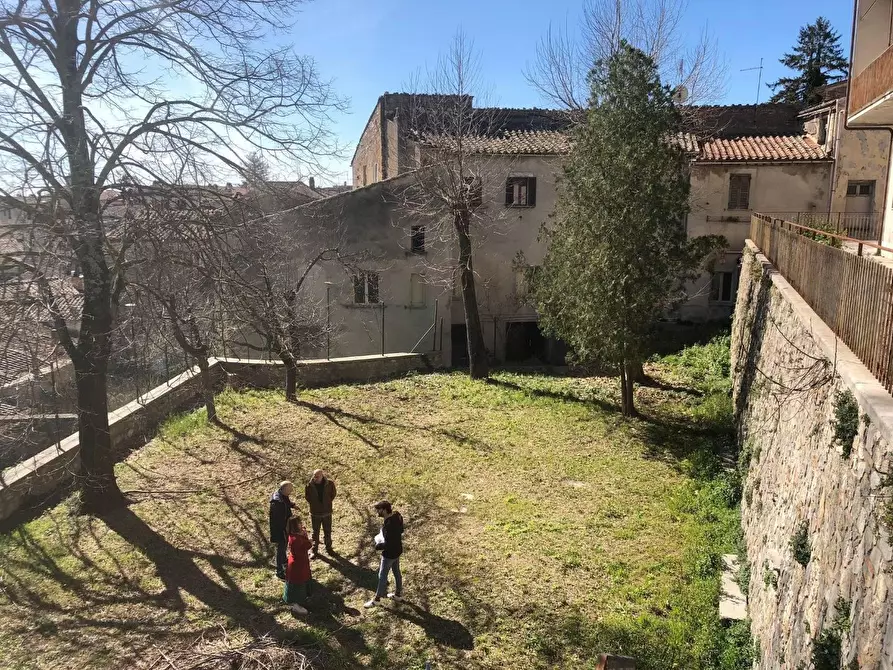 Immagine 3 di Palazzo in vendita  in VIA della piaggiola a Amelia