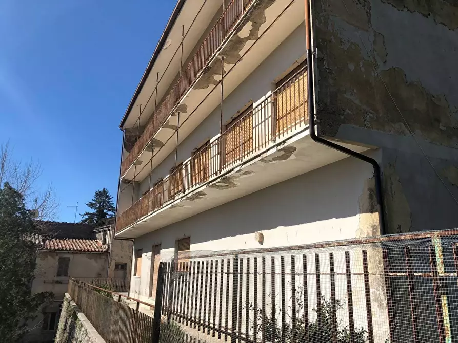 Immagine 7 di Palazzo in vendita  in VIA della piaggiola a Amelia