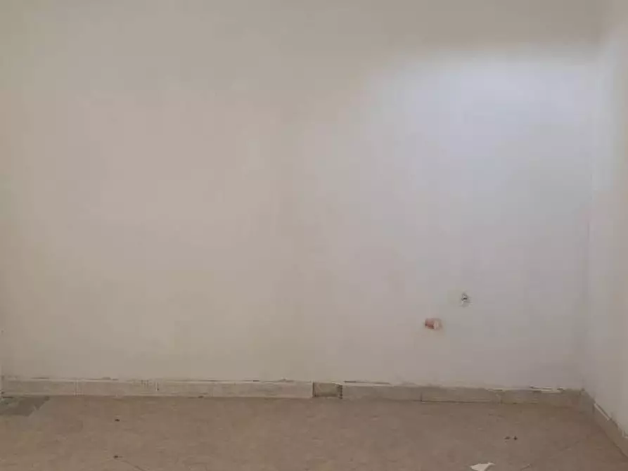 Immagine 3 di Locale commerciale in vendita  in CORSO umberto 546 a Ficarazzi