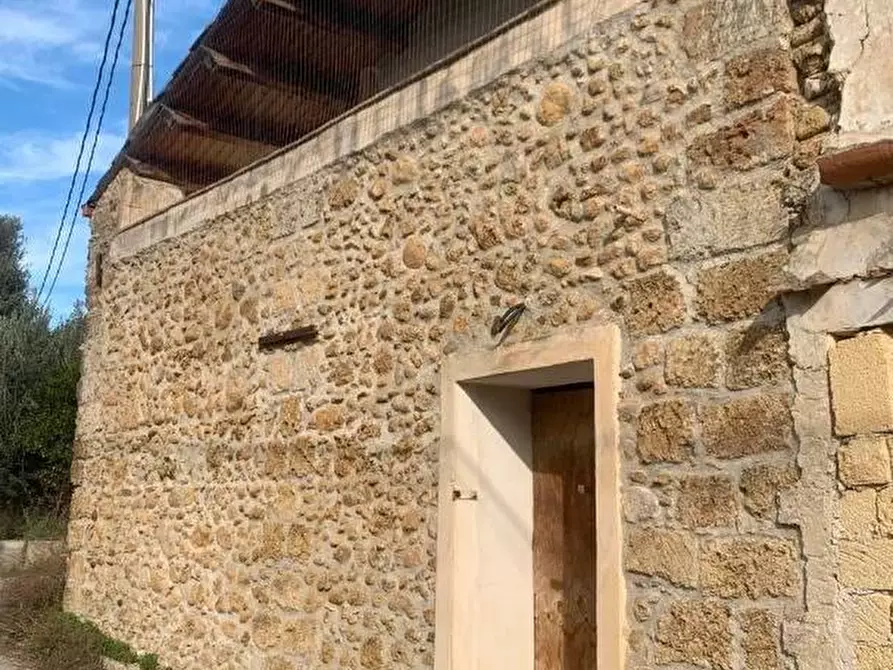 Immagine 29 di Locale commerciale in vendita  in VIA pietre mole 7 a Monreale