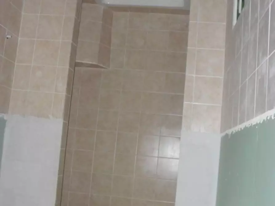 Immagine 5 di Locale commerciale in vendita  in VIA pietre mole 7 a Monreale