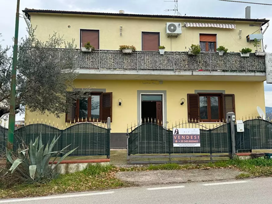 Immagine 1 di Casa semindipendente in vendita  in VIA san nicola a Albanella