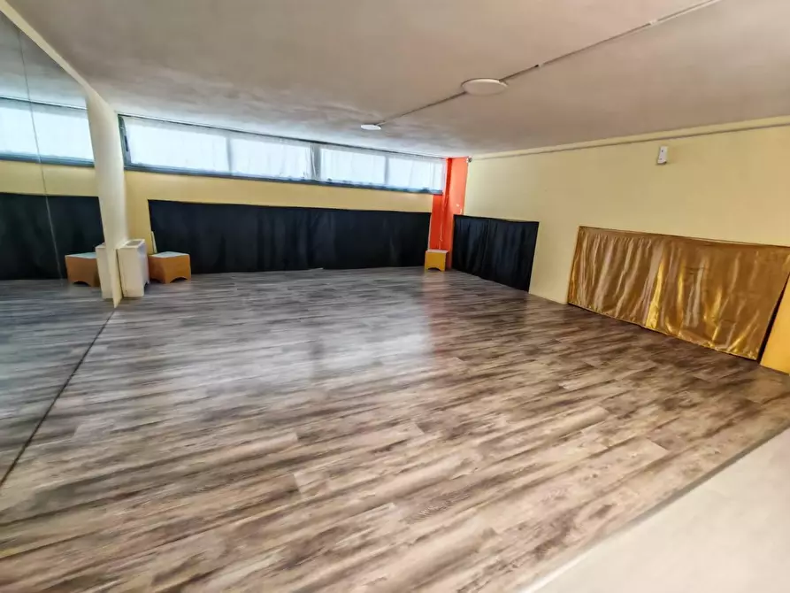 Immagine 24 di Laboratorio in vendita  in VIA gobetti a Arezzo