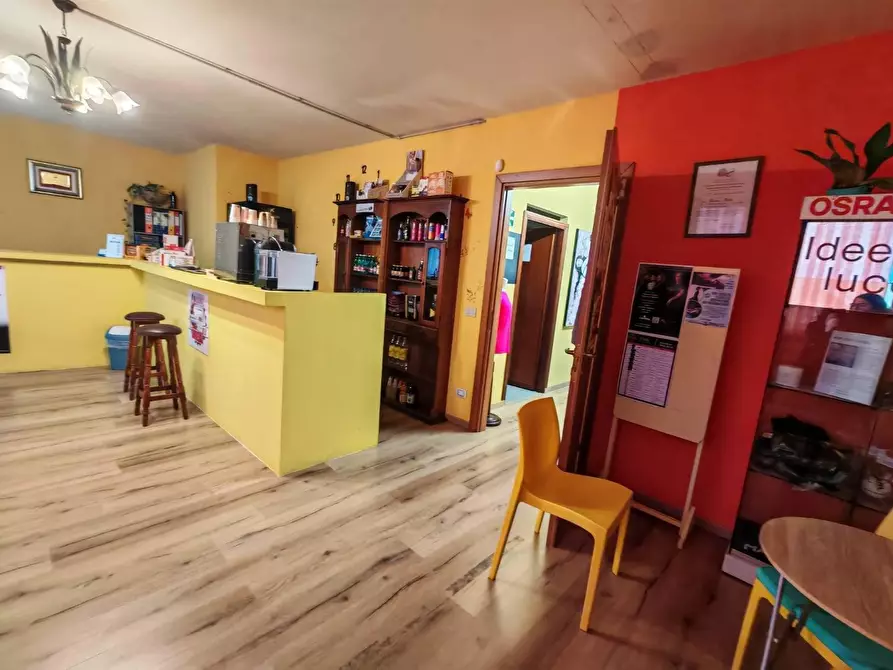 Immagine 4 di Laboratorio in vendita  in VIA gobetti a Arezzo