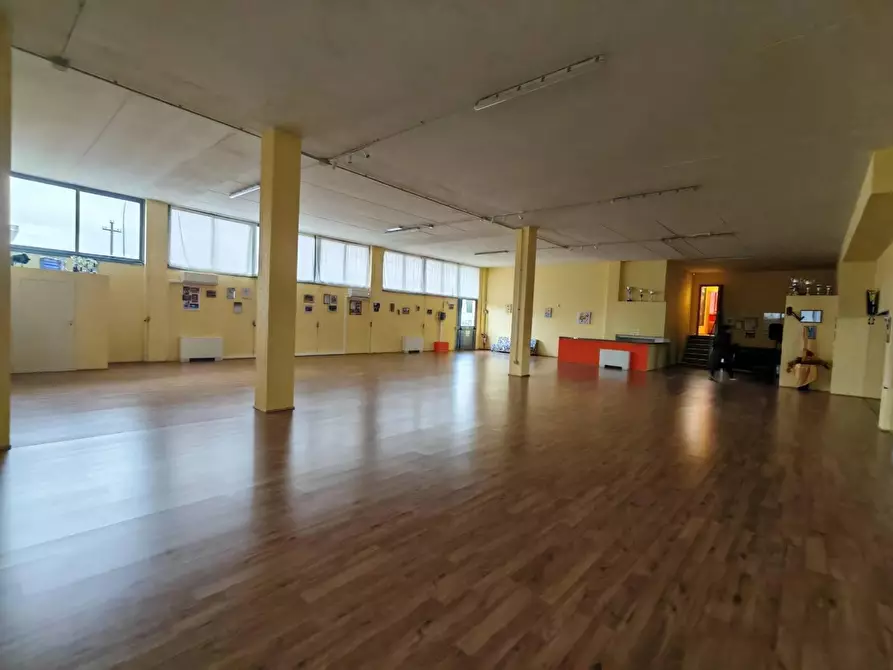 Immagine 6 di Laboratorio in vendita  in VIA gobetti a Arezzo