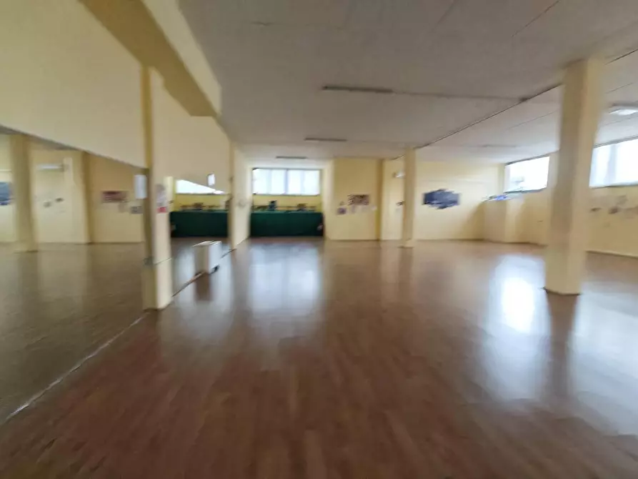 Immagine 14 di Laboratorio in vendita  in VIA gobetti a Arezzo