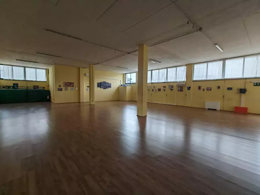 Immagine 19 di Laboratorio in vendita  in VIA gobetti a Arezzo