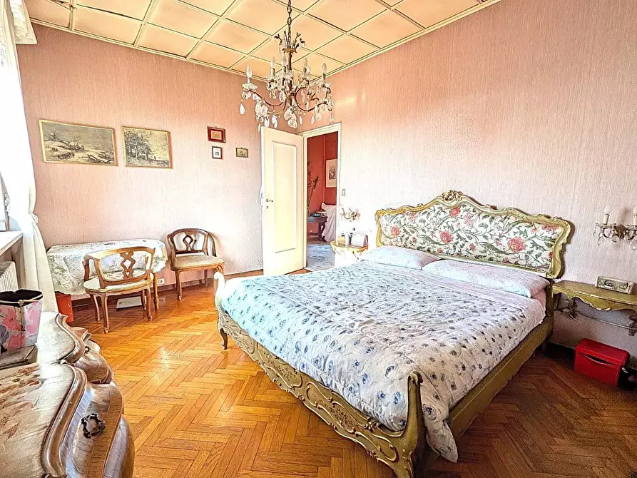 Immagine 8 di Attico in vendita  in VIA medici 117 a Torino