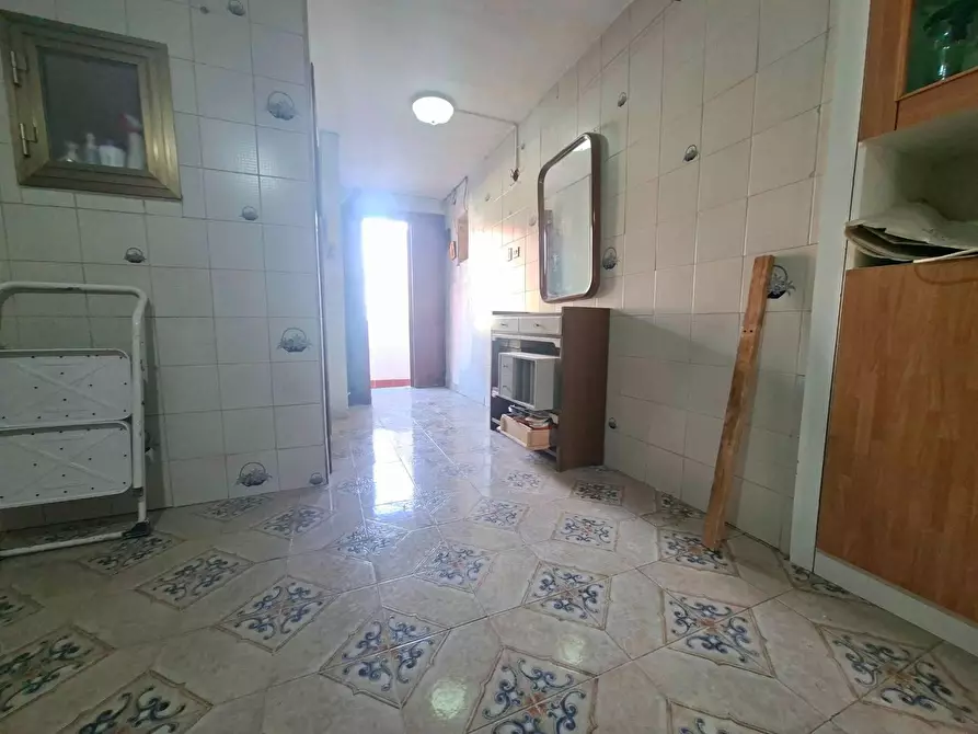 Immagine 10 di Appartamento in vendita  a Torre Annunziata