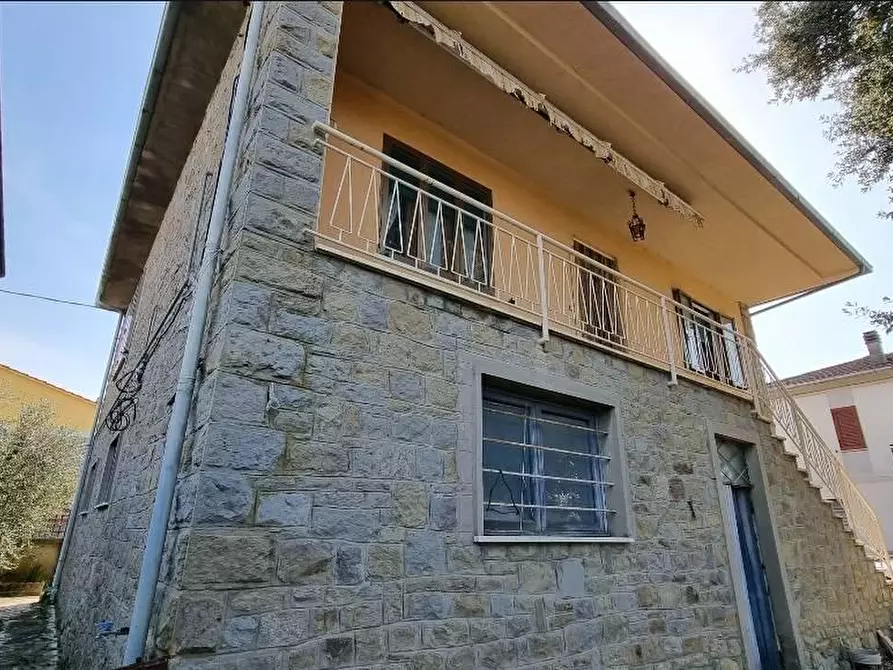 Immagine 10 di Appartamento in vendita  in LOCALITA'montecchio  vesponi a Castiglion Fiorentino