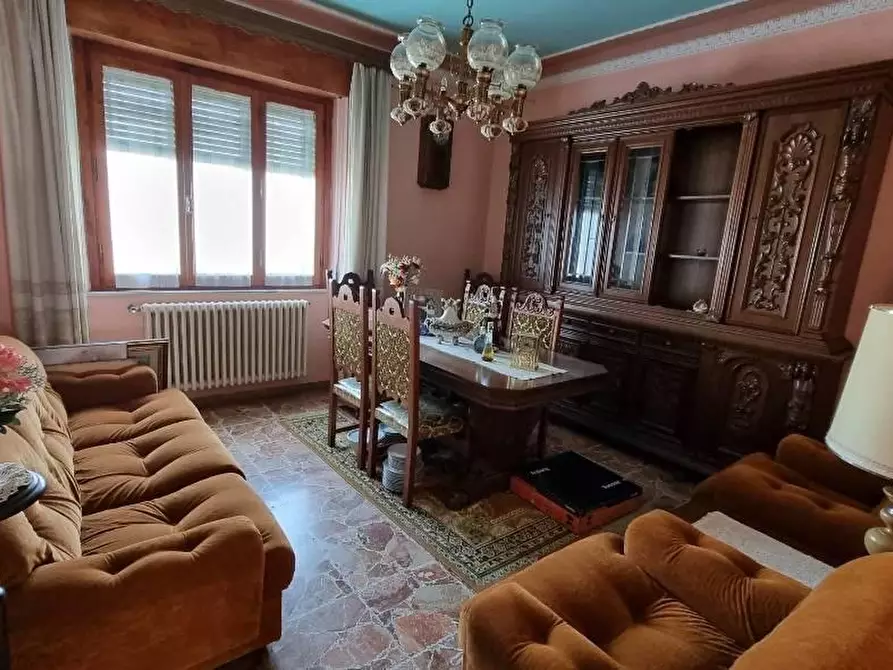 Immagine 5 di Appartamento in vendita  in LOCALITA'montecchio  vesponi a Castiglion Fiorentino