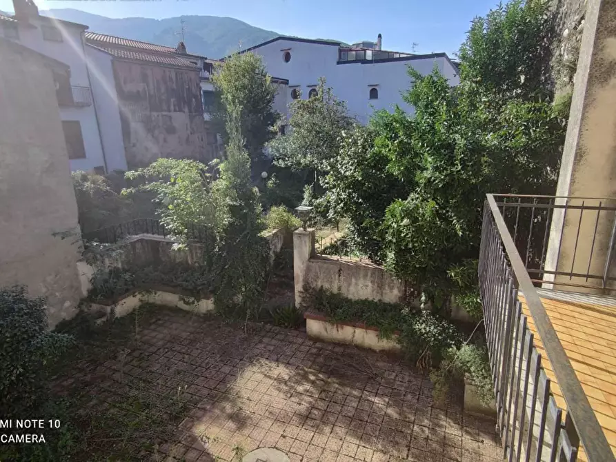 Immagine 16 di Palazzo in vendita  in PIAZZA vittorio emanuele a Rotondi