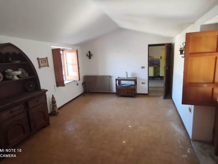 Immagine 17 di Palazzo in vendita  in PIAZZA vittorio emanuele a Rotondi