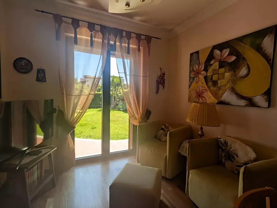 Immagine 10 di Casa bifamiliare in vendita  in VIA naxos 11 a Crotone