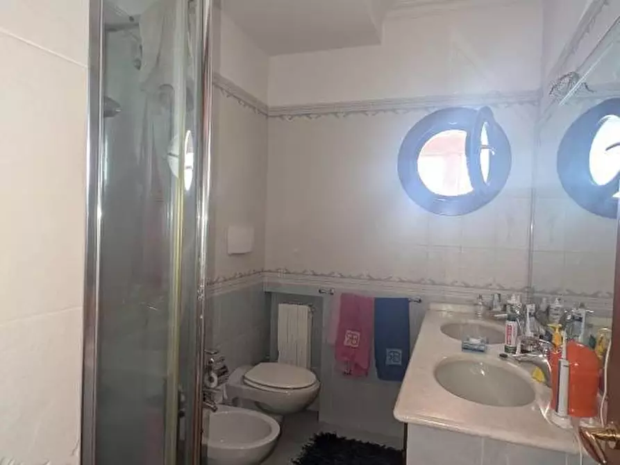 Immagine 19 di Casa bifamiliare in vendita  in VIA naxos 11 a Crotone