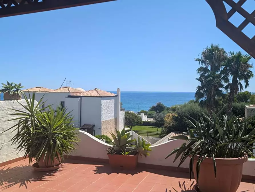 Immagine 29 di Casa bifamiliare in vendita  in VIA naxos 11 a Crotone