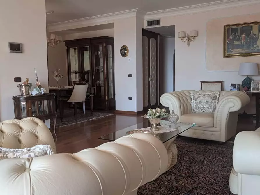 Immagine 7 di Casa bifamiliare in vendita  in VIA naxos 11 a Crotone