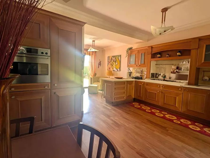 Immagine 8 di Casa bifamiliare in vendita  in VIA naxos 11 a Crotone