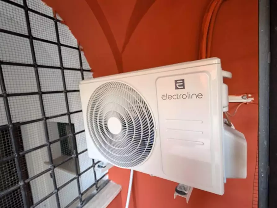 Immagine 12 di Appartamento in vendita  in VIA alcmeone a Crotone