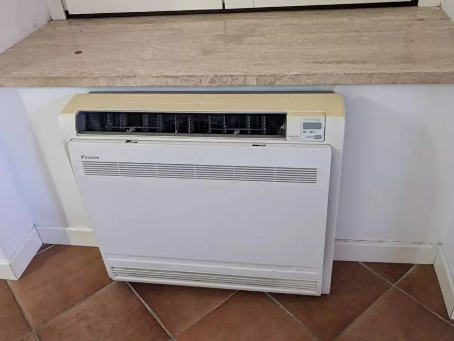 Immagine 9 di Appartamento in vendita  in VIA alcmeone a Crotone