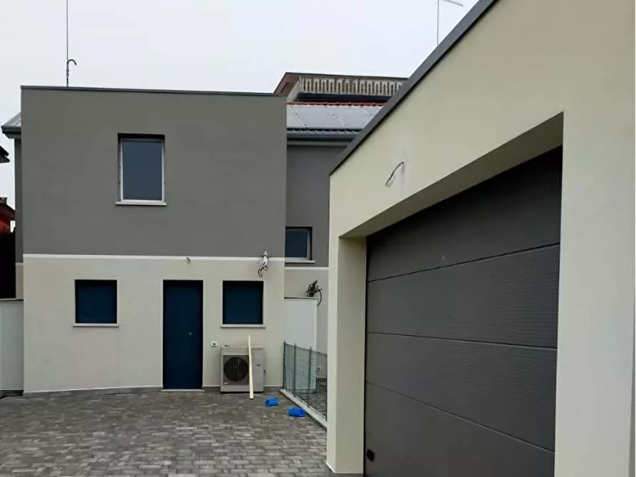 Immagine 4 di Casa bifamiliare in vendita  in VIA stazione a Santo Stino Di Livenza