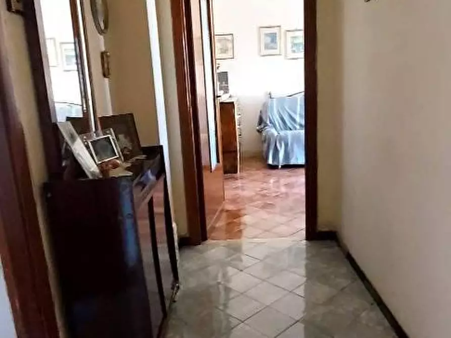 Immagine 2 di Appartamento in vendita  in CORSO vittorio emanuele III a Torre Annunziata