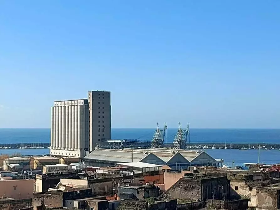 Immagine 7 di Appartamento in vendita  in CORSO vittorio emanuele III a Torre Annunziata