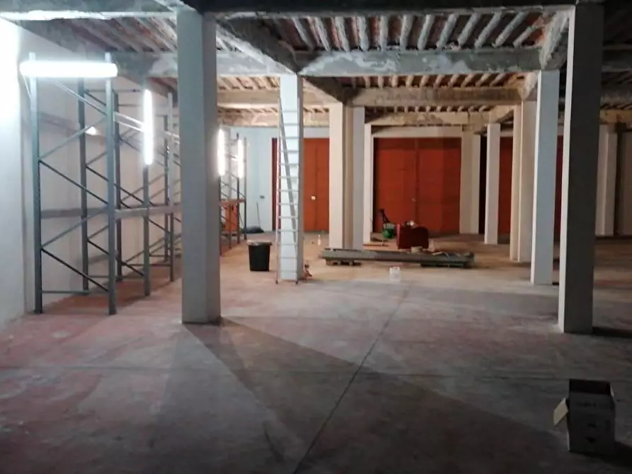 Immagine 4 di Capannone industriale in vendita  in VIA aldo moro a Aci Sant'antonio