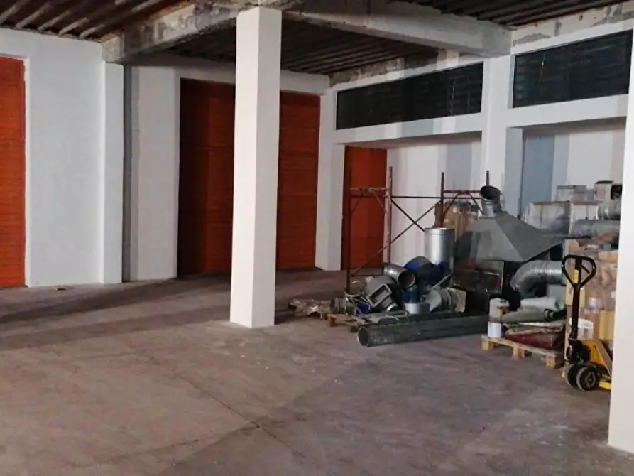 Immagine 5 di Capannone industriale in vendita  in VIA aldo moro a Aci Sant'antonio