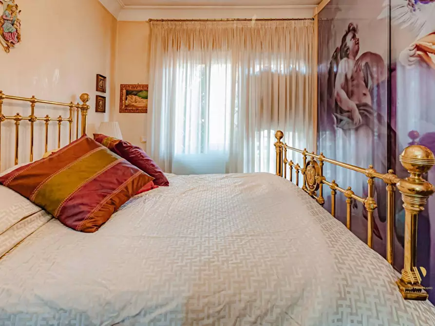 Immagine 5 di Appartamento in vendita  in VIA amantea 74 a Roma