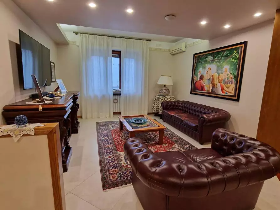 Immagine 12 di Appartamento in vendita  in VIA vesuvio a Torre Annunziata