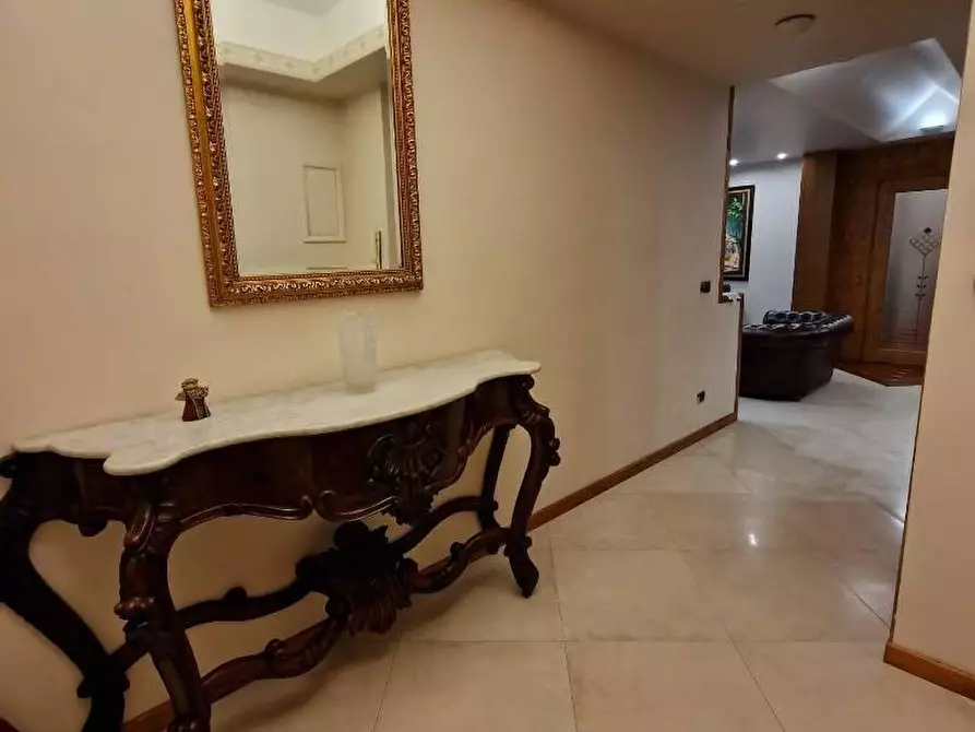 Immagine 4 di Appartamento in vendita  in VIA vesuvio a Torre Annunziata